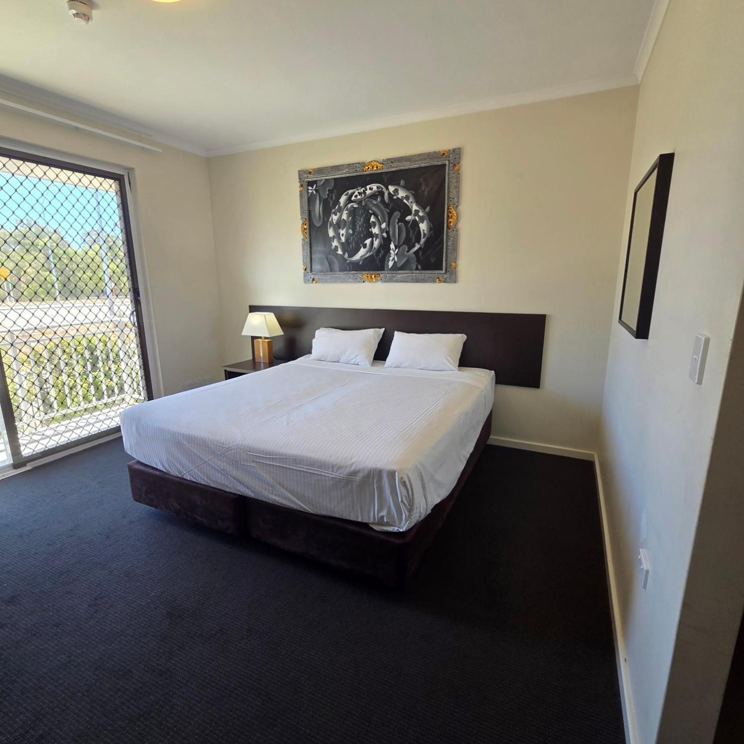 King Room,1742964827:JPEG